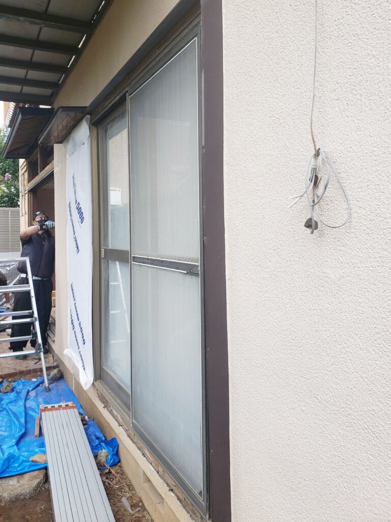 ﾘﾋﾞﾝｸﾞｻｯｼ取付完了。