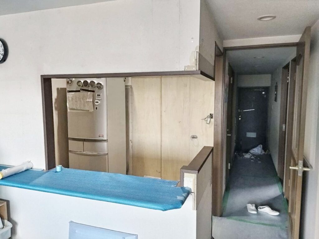 袖壁の一部撤去が完了しました。