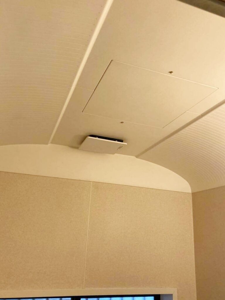 ｱｰﾁ天井は浴室が広く感じられますが、お掃除はしづらいです。