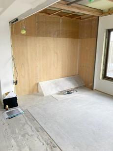 和室の押入を解体しました。