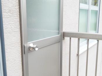 習志野市　会社事務所　ドア取替リフォーム事例