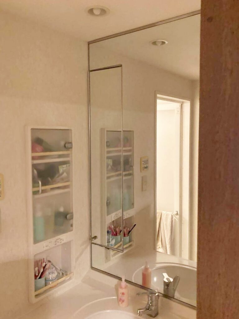 埋め込み収納は撤去します。