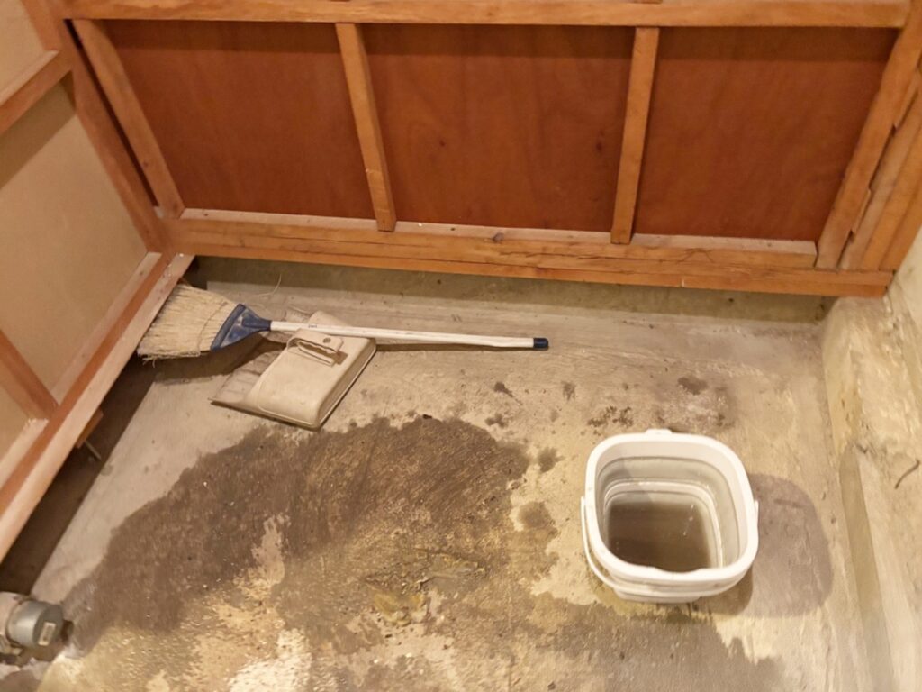 床解体完了。