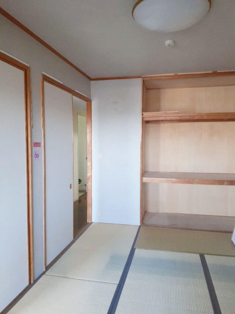 天袋付押入。