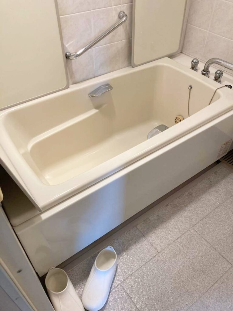 跨ぎの高さが高いため、安全性に不安がありました。