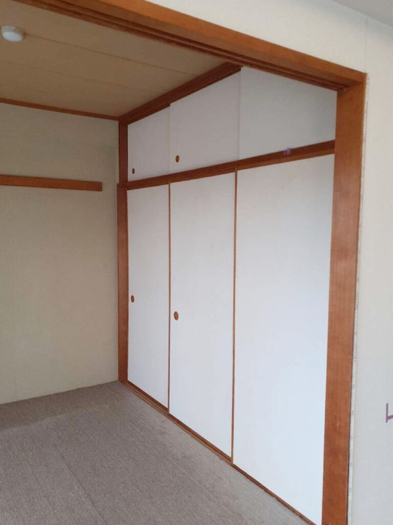 押入はｸﾛｰｾﾞｯﾄにします。