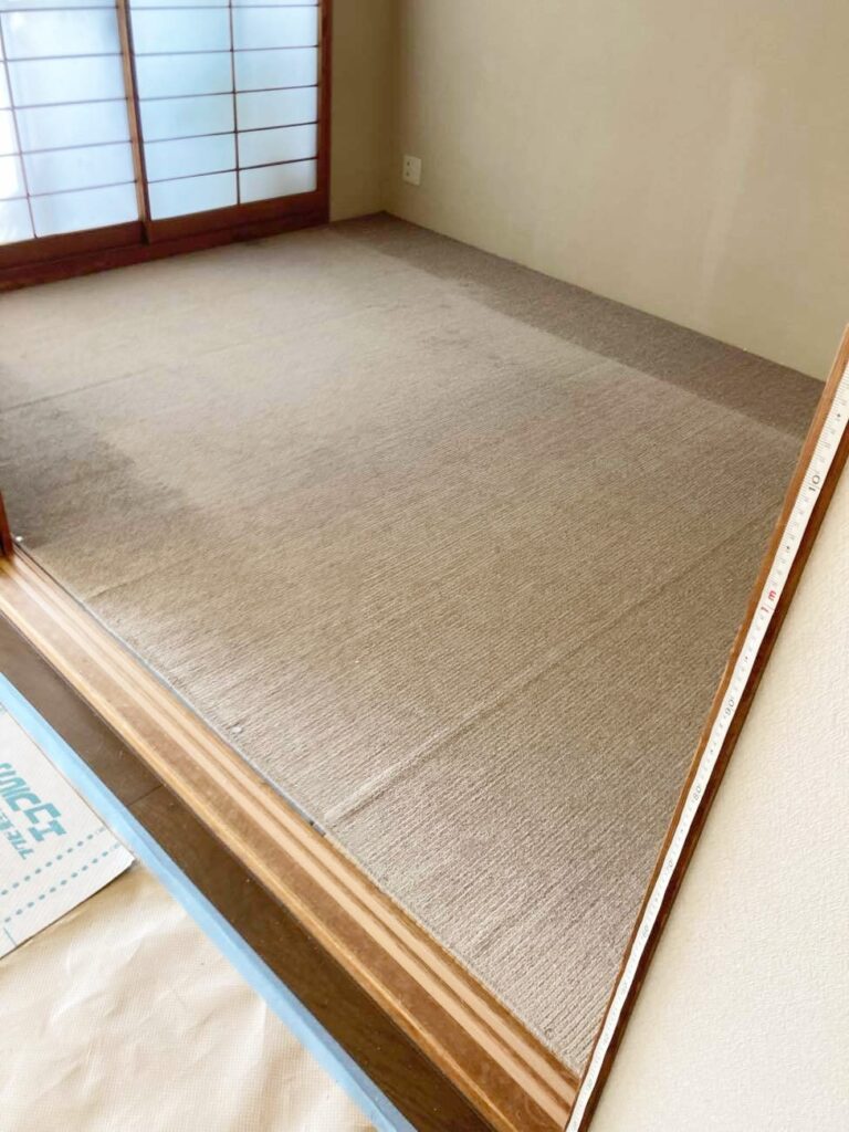 畳の上にｶｰﾍﾟｯﾄを敷き、お使いでした。ﾌﾛｰﾘﾝｸﾞにします。