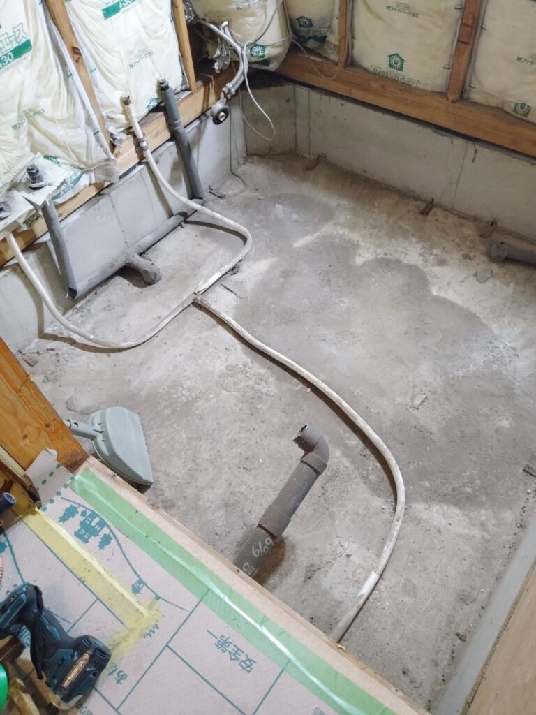 ﾕﾆｯﾄﾊﾞｽ解体完了(床)