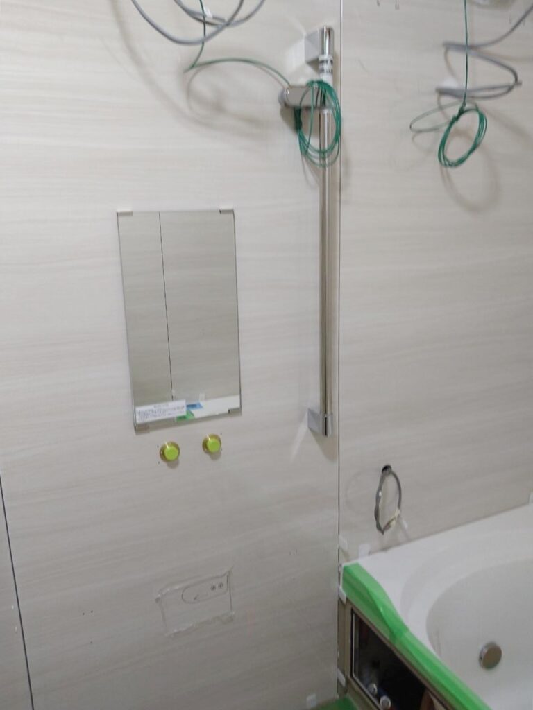 新規ﾕﾆｯﾄﾊﾞｽ取付。