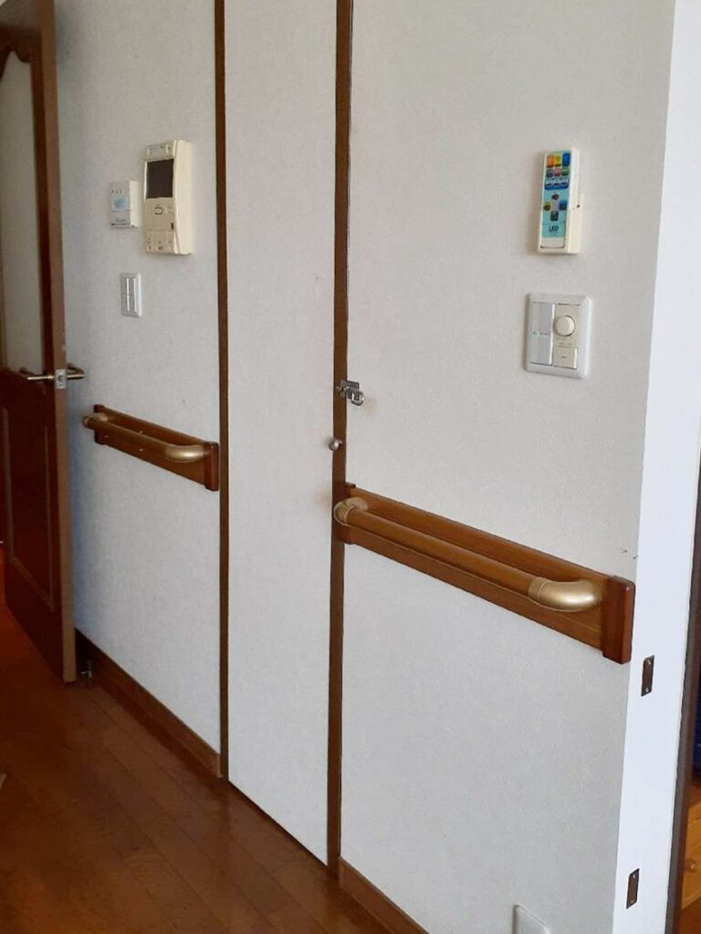習志野市　マンション　M様邸　手すり取付リフォーム