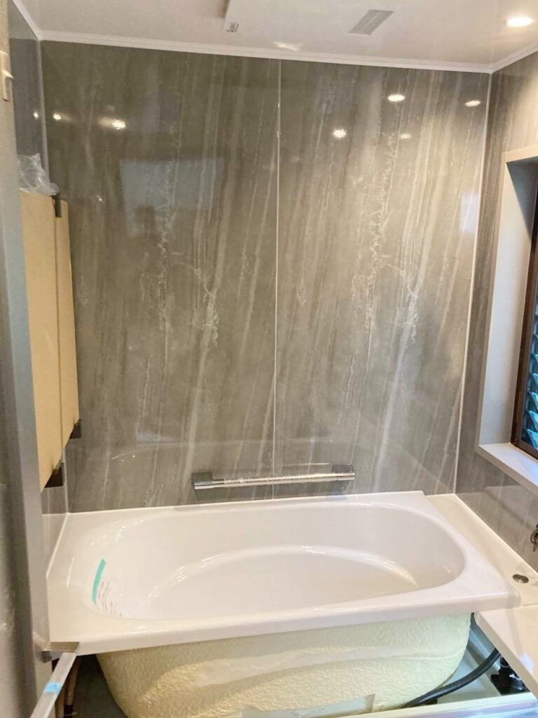 新規ﾕﾆｯﾄﾊﾞｽ組立中。