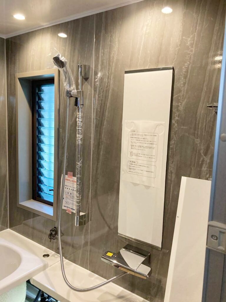 新規ﾕﾆｯﾄﾊﾞｽ組立中。