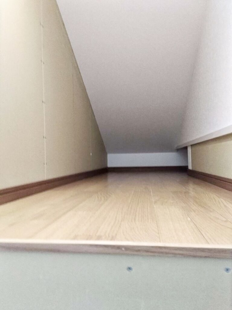 ﾛﾌﾄ部分はﾌﾛｰﾘﾝｸﾞ仕様にしました。