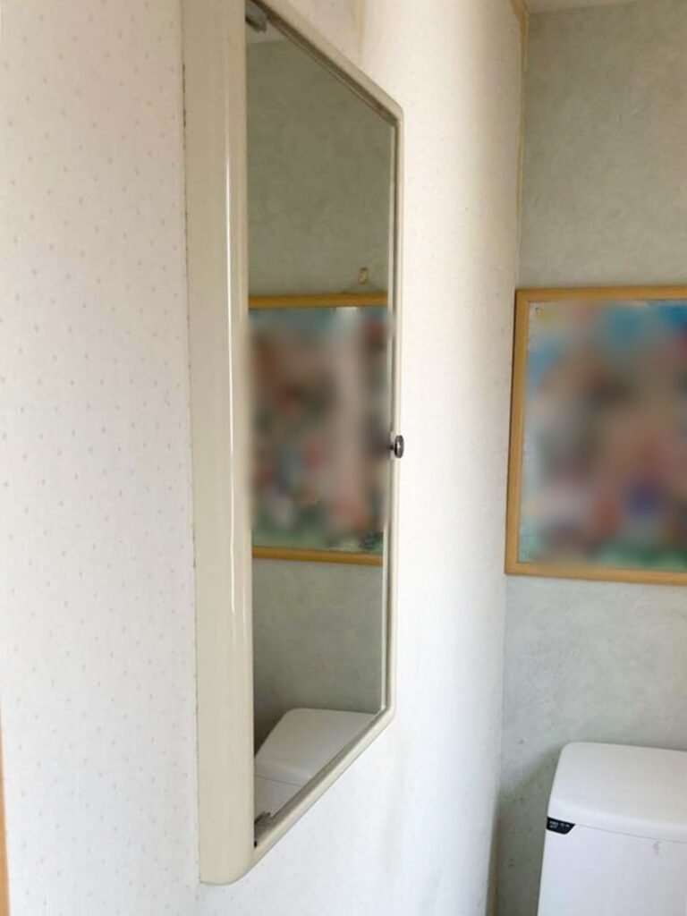 壁面収納も再利用します。