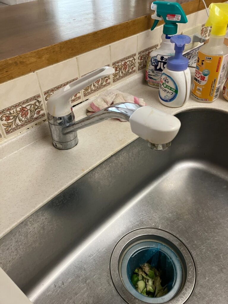 水栓も劣化していました。