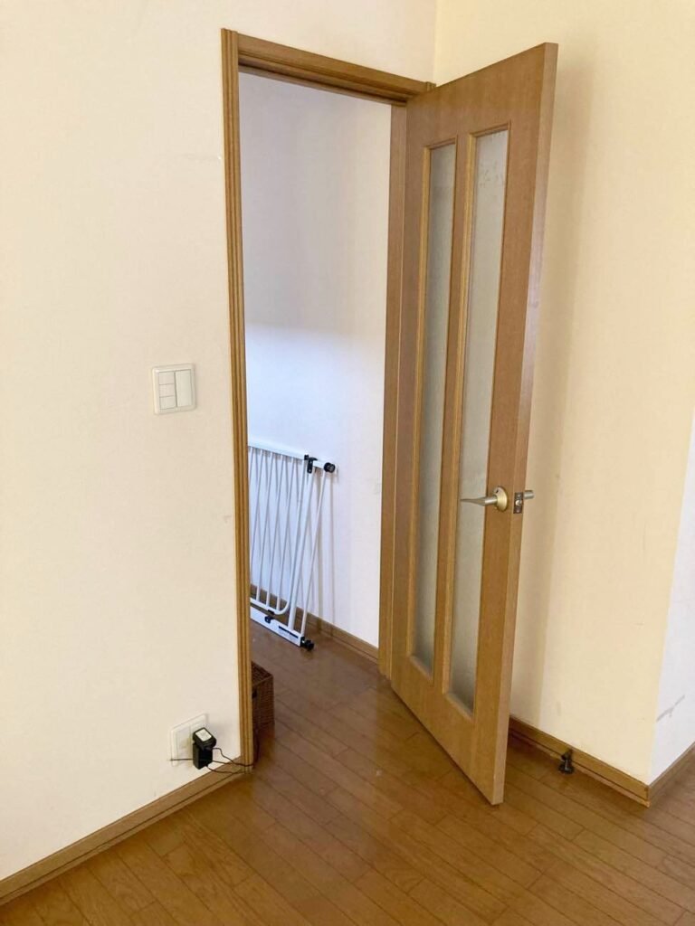 室内ﾄﾞｱ。高さが1800㎜と低めのﾄﾞｱでした。