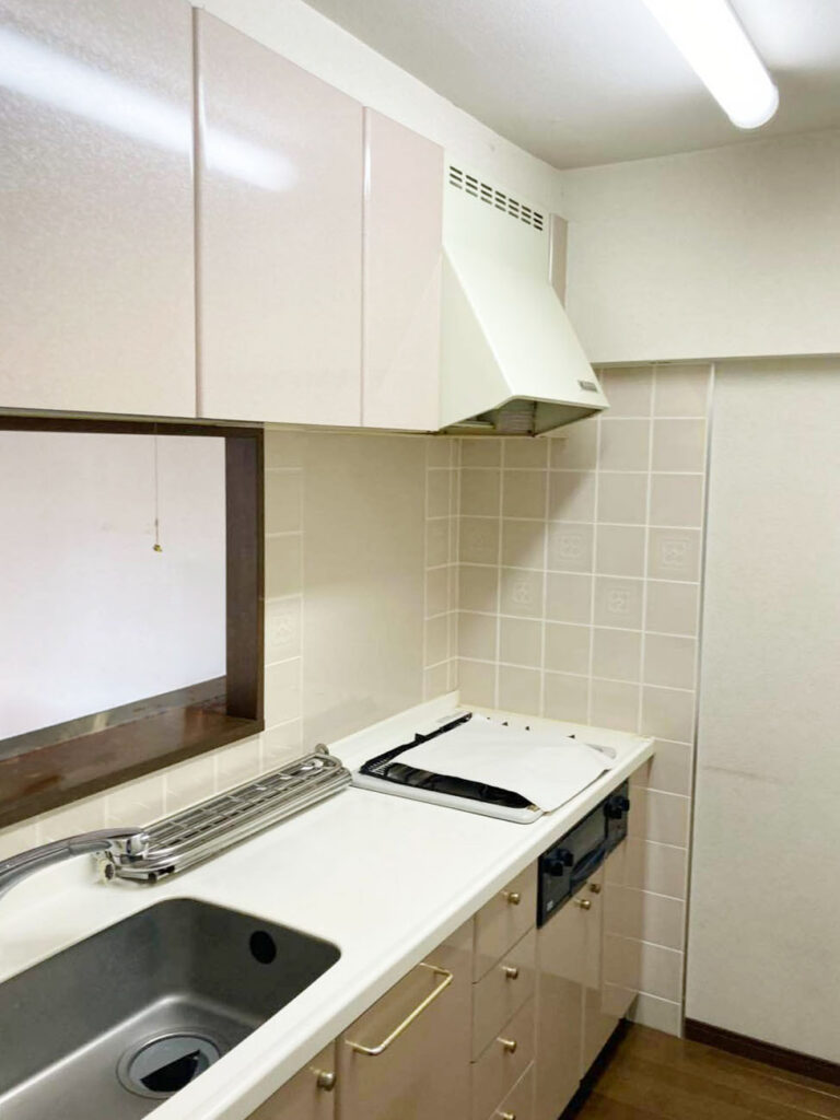 ﾀｲﾙの壁やﾌﾞｰﾂ型のﾚﾝｼﾞﾌｰﾄﾞはお手入れが大変でした。