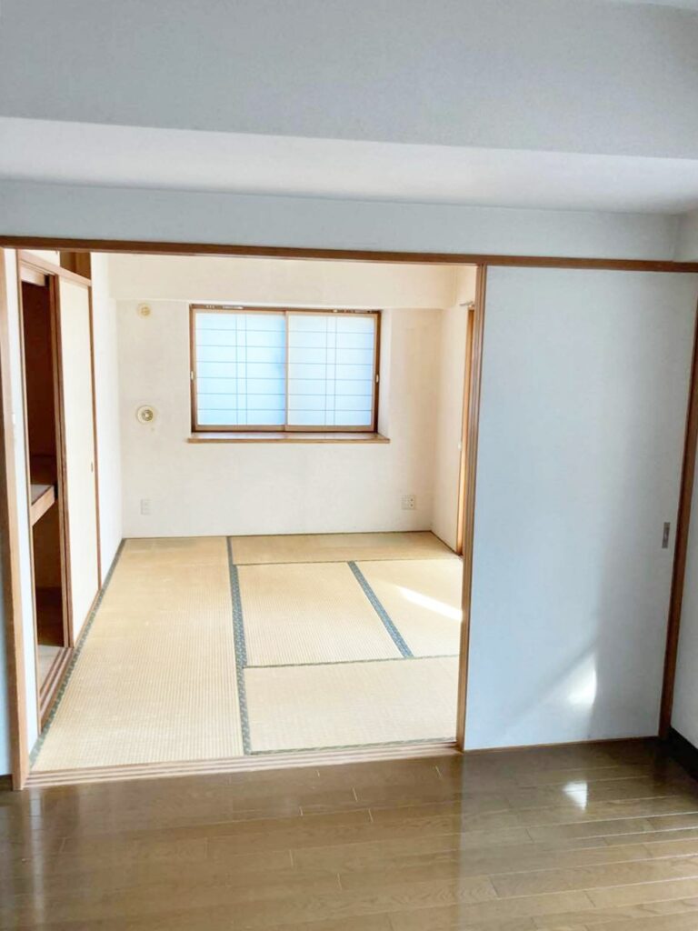 壁・床をﾘﾌｫｰﾑし、ﾘﾋﾞﾝｸﾞと一体にします。