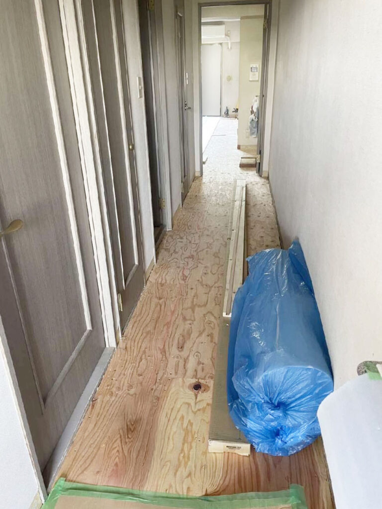 廊下下地作成。