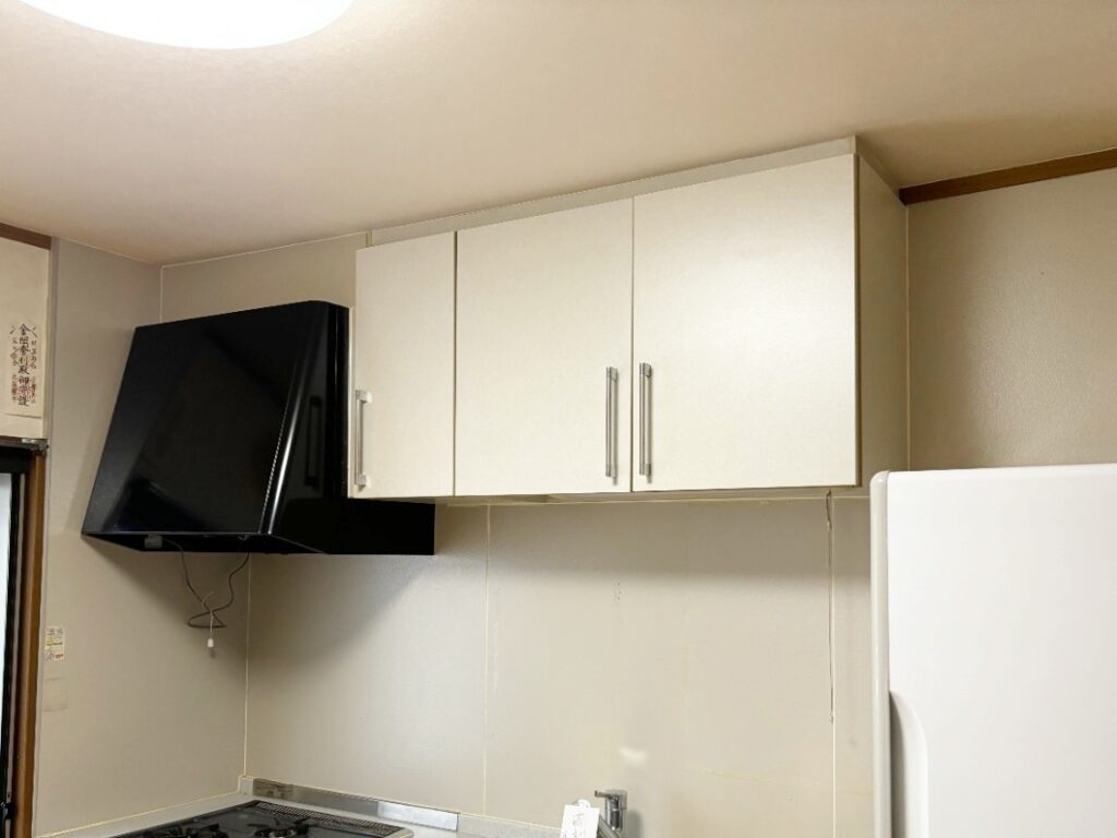 換気扇はﾌﾟﾛﾍﾟﾗﾌｧﾝ。今回ｼﾛｯｺﾌｧﾝに取り替えます。