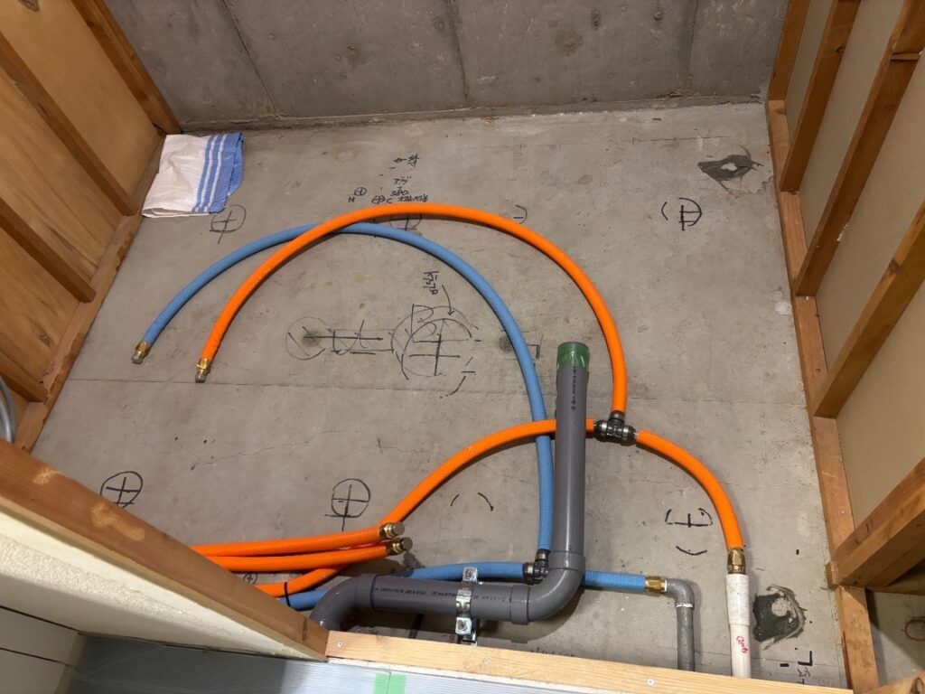 給水給湯管設置。