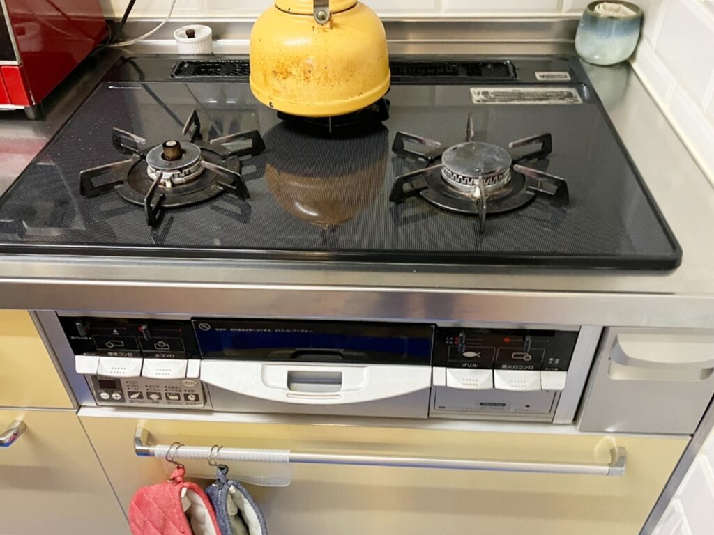 安全性・清掃性も高いIHに取り替えます。