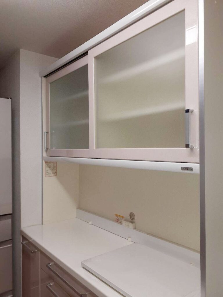 背面のｶｯﾌﾟﾎﾞｰﾄﾞも一緒に取り替えます。