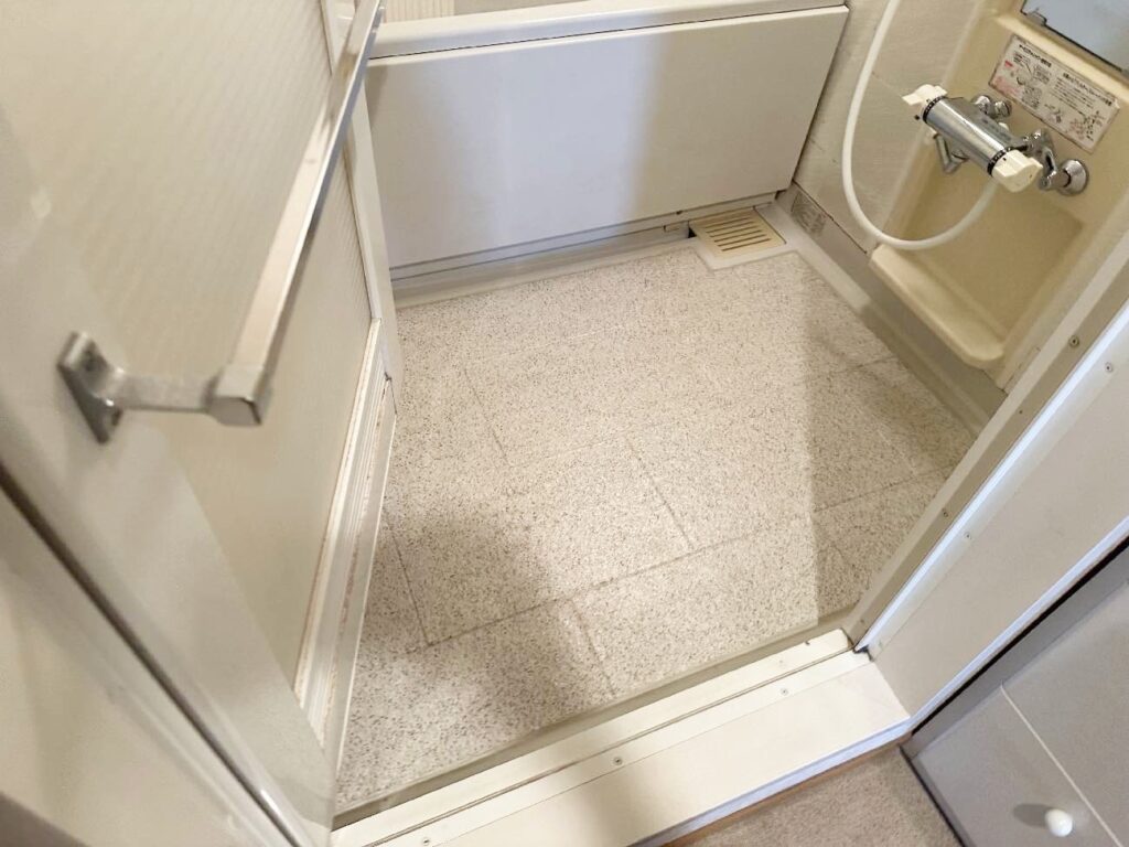 現在水漏れはありませんが、劣化が進むと水漏れの危険もあります。
