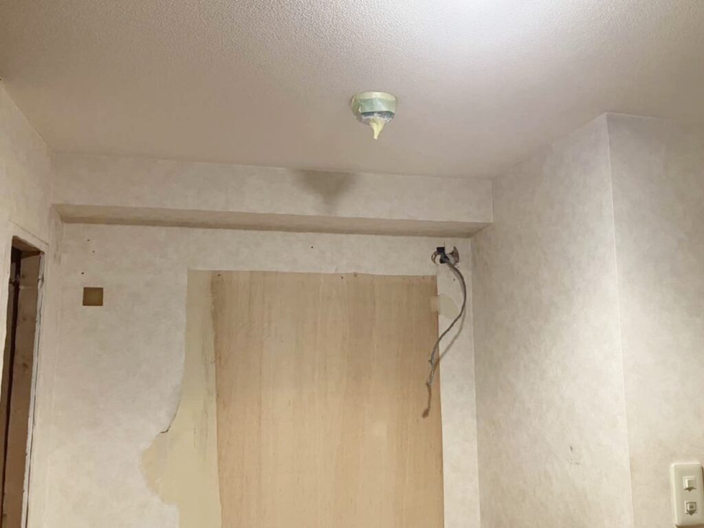 洗面台解体完了。